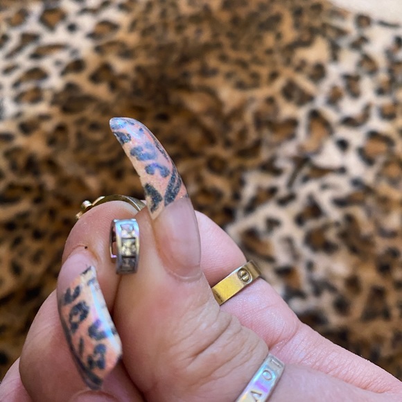 Sterling Silver single earning - Picture 7 of 7